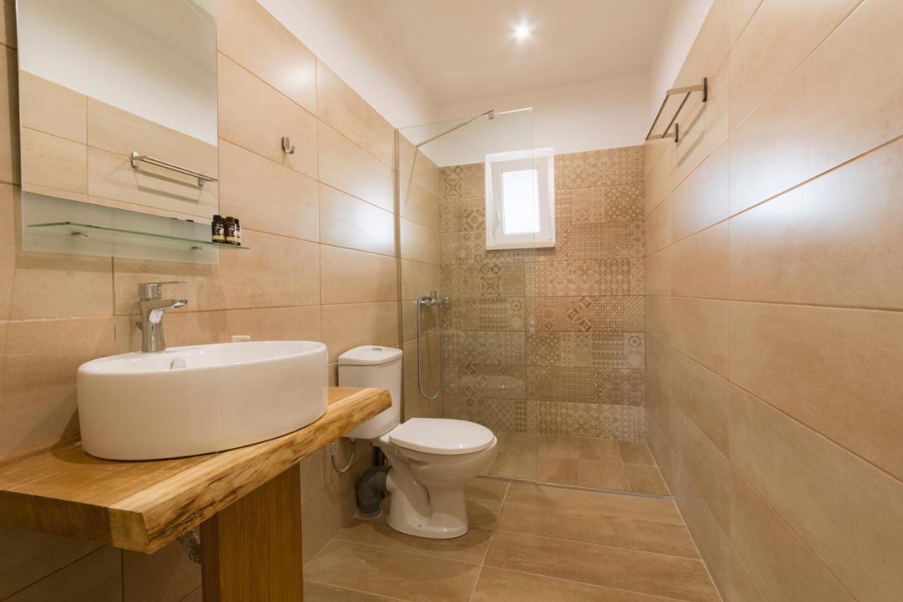 Bed and Breakfast Luca Mare Гоувия Экстерьер фото
