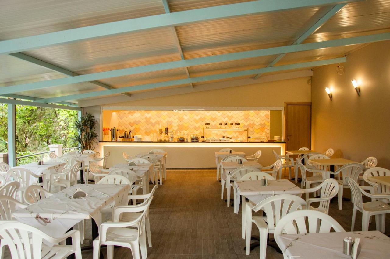 Bed and Breakfast Luca Mare Гоувия Экстерьер фото