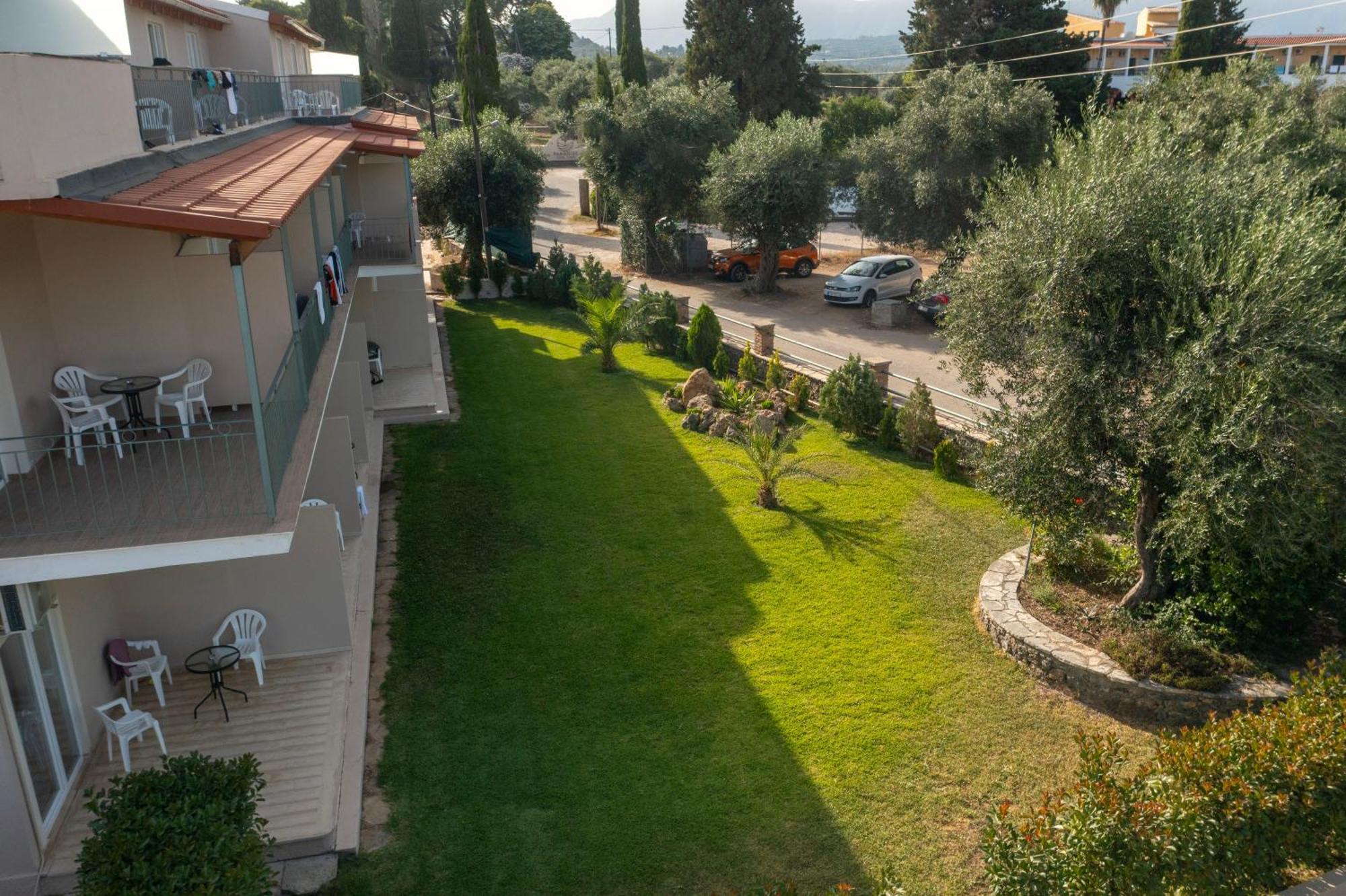 Bed and Breakfast Luca Mare Гоувия Экстерьер фото