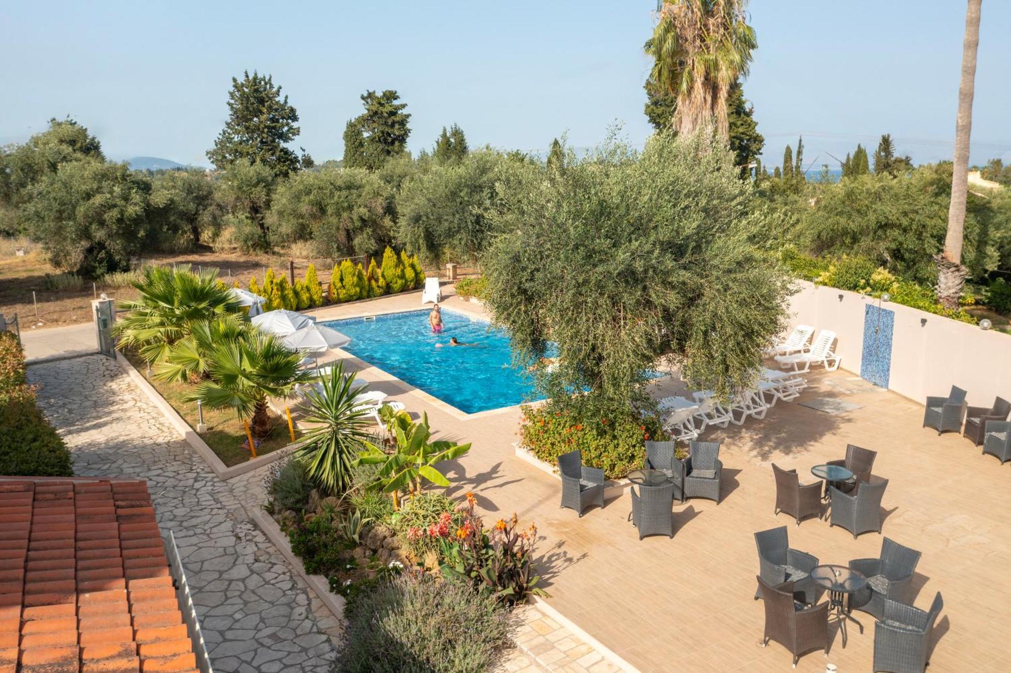 Bed and Breakfast Luca Mare Гоувия Экстерьер фото