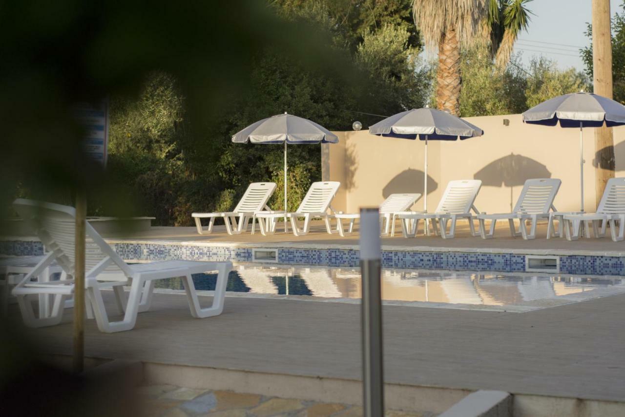 Bed and Breakfast Luca Mare Гоувия Экстерьер фото